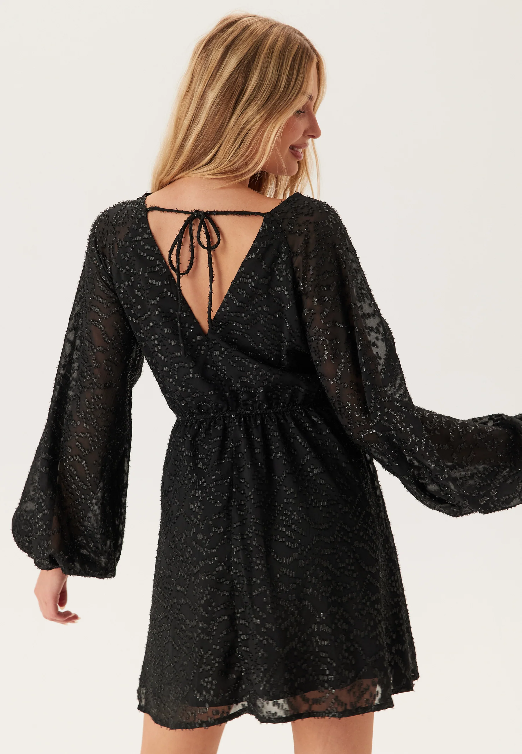3D Lurex Raglan Sleeve Short Dress - Image 3