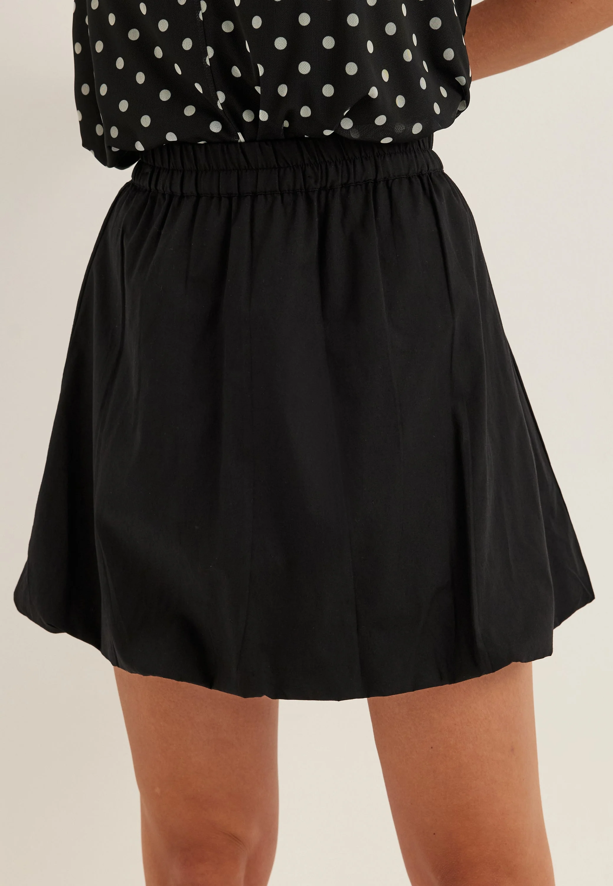Balloon Short Cotton Skirt - Image 4