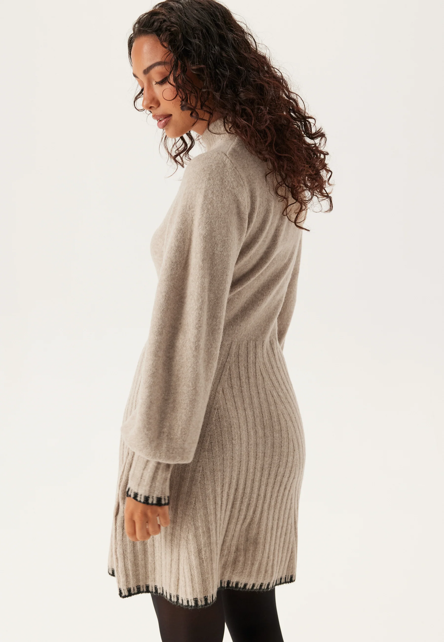 Contrast Edge Knitted Dress - Image 2