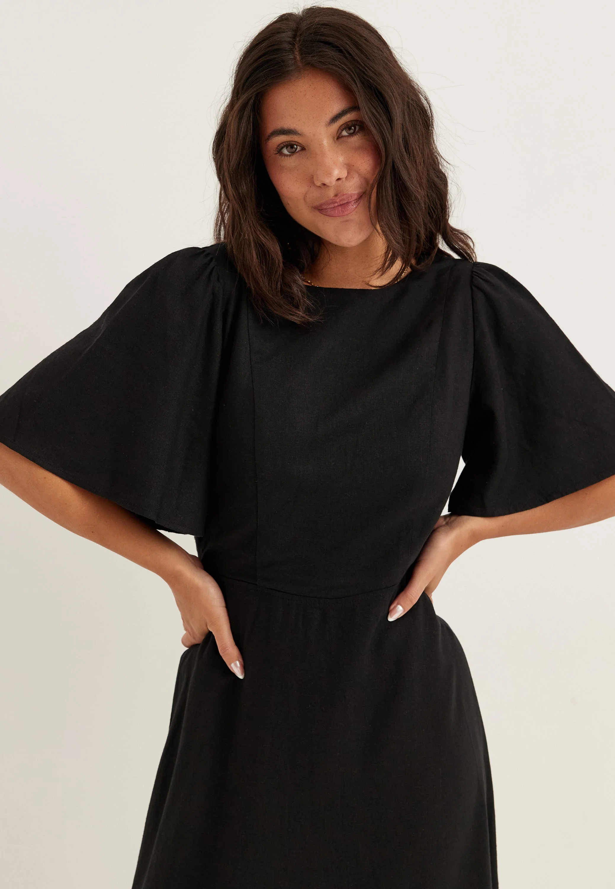 Linen Midi Dress - Image 4