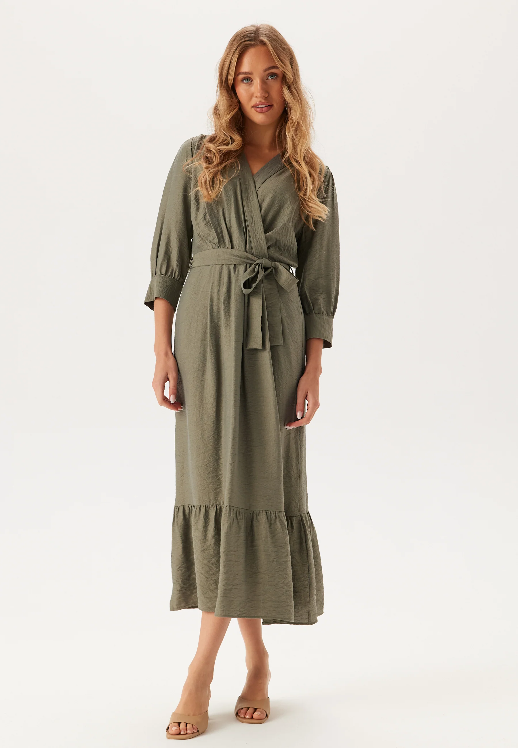Puff Sleeve Structured Dress