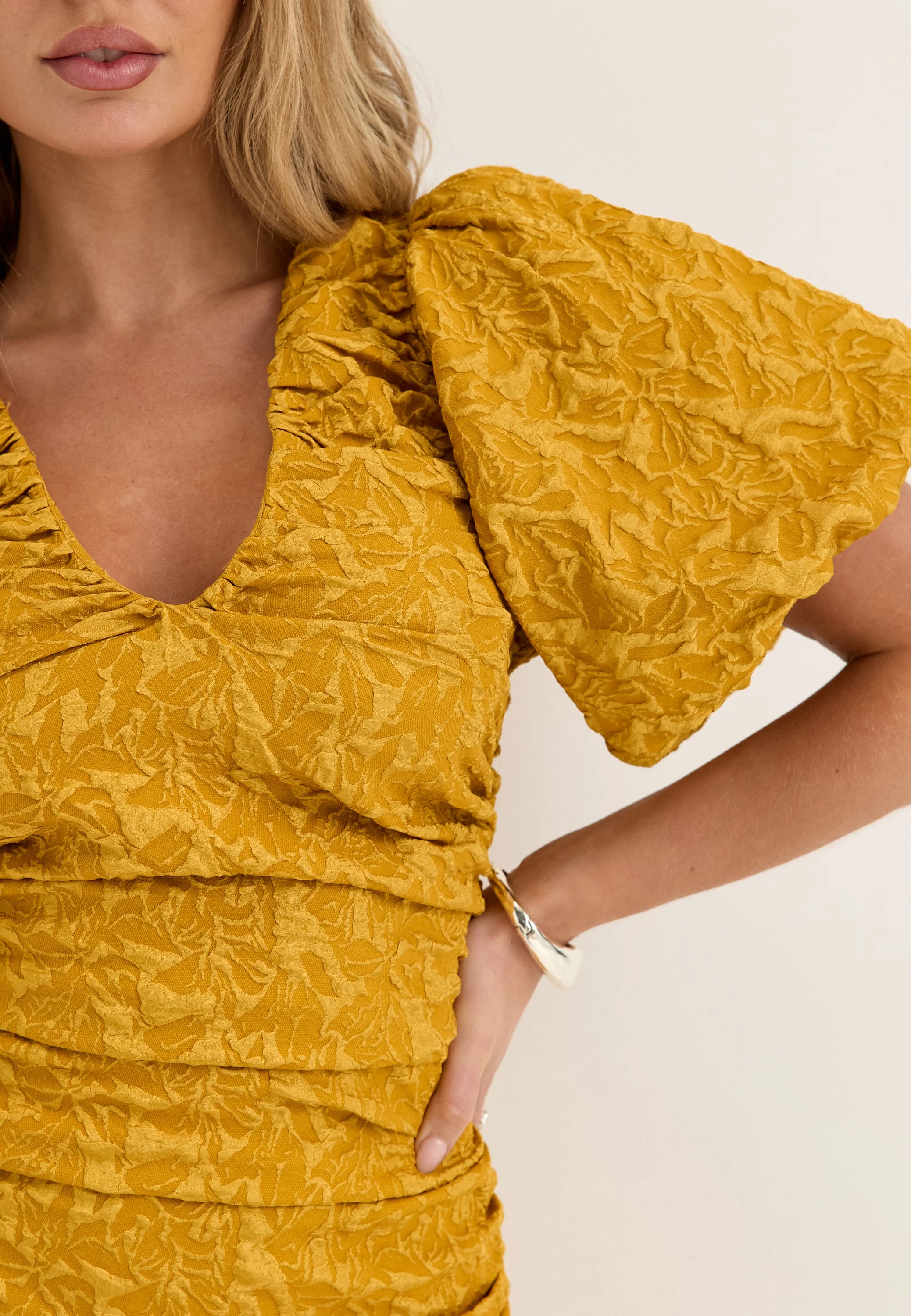 Puff Sleeve V-neck Jaqcuard Gown - Image 3