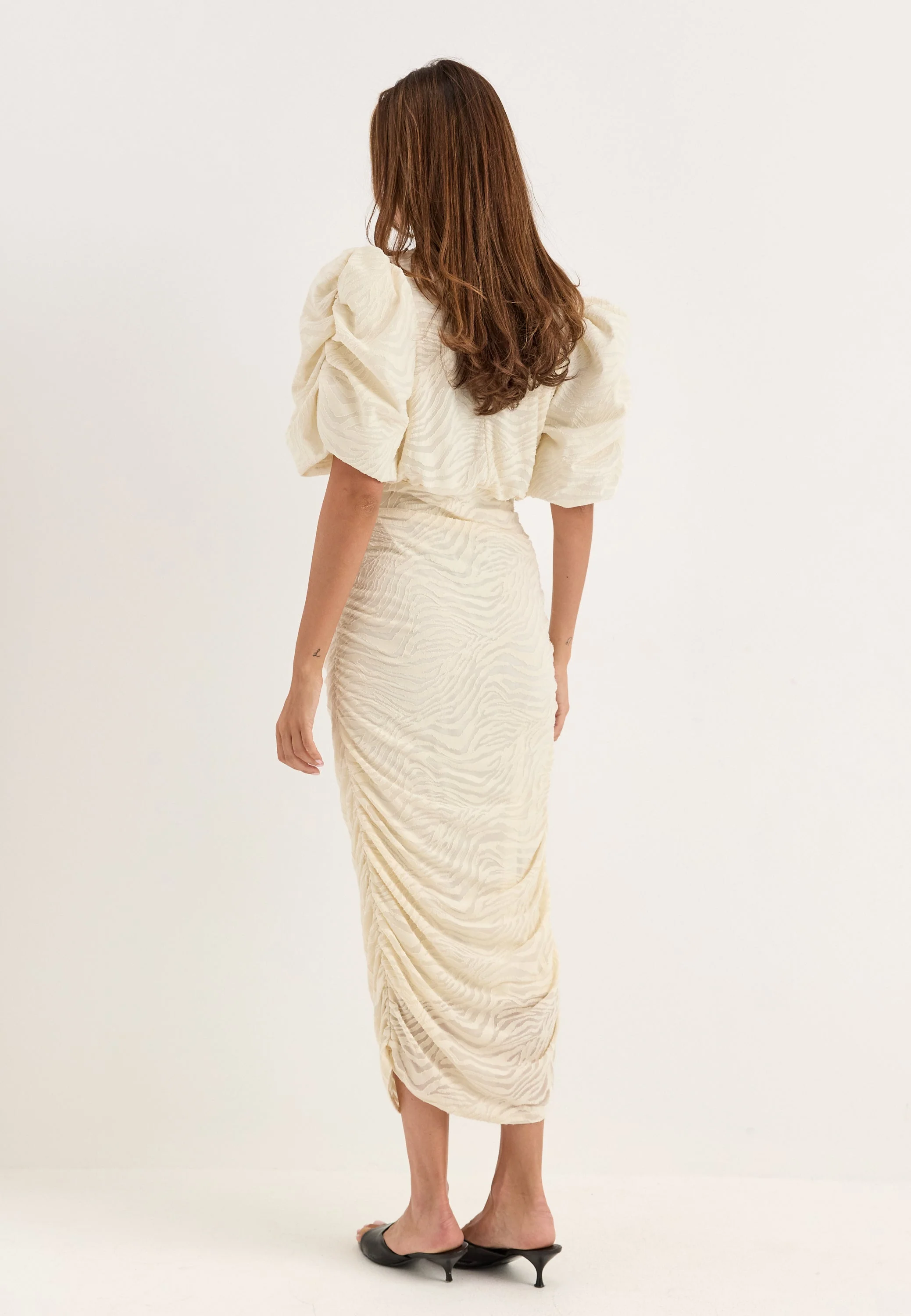 Ruched Puff Sleeve Dress - Image 3