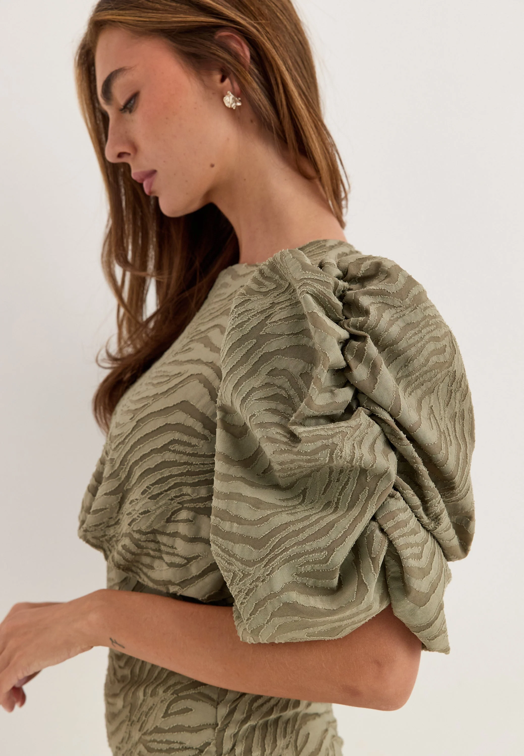 Ruched Puff Sleeve Dress - Image 9