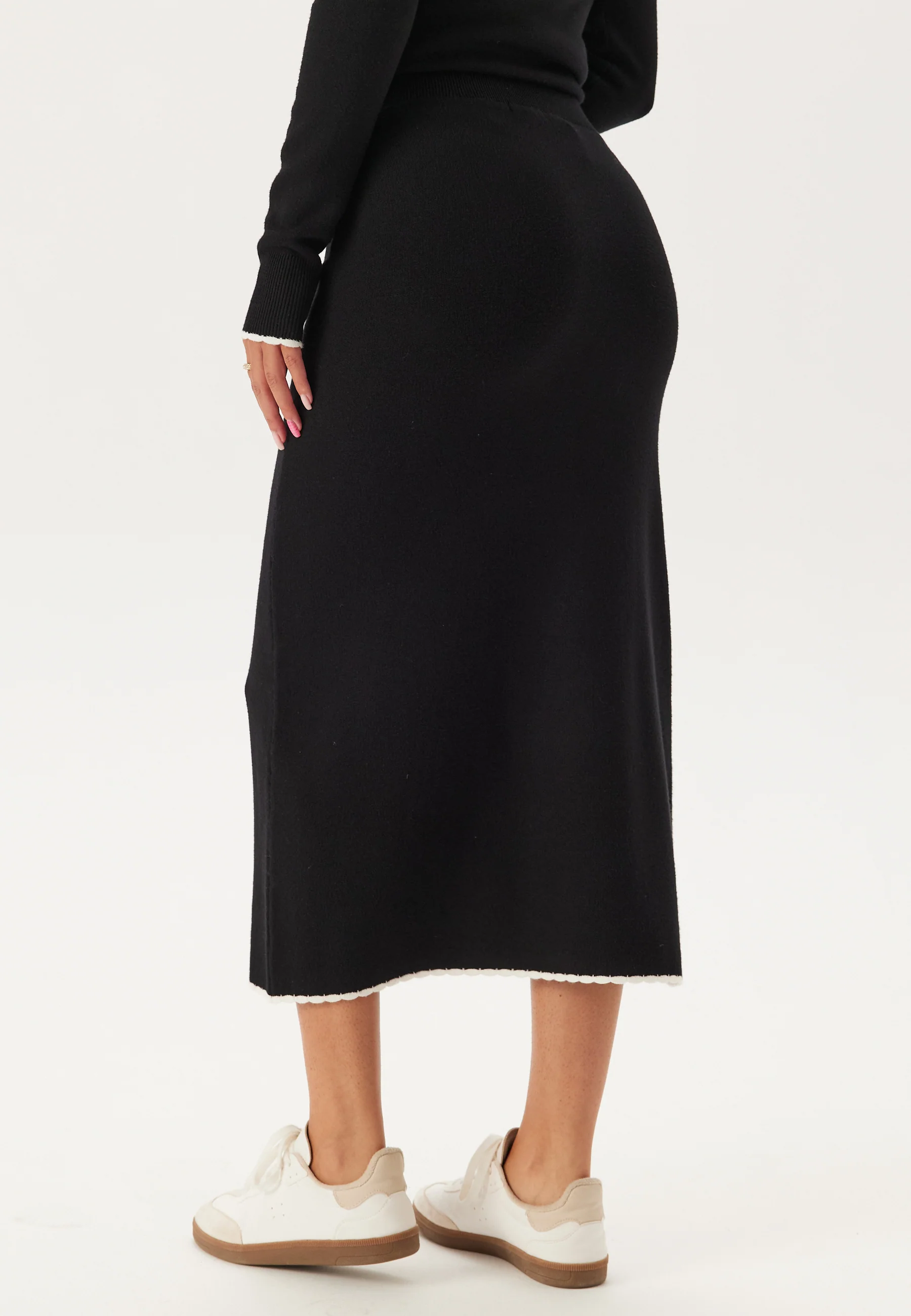 Viscose Contrast Knitted Skirt - Image 3